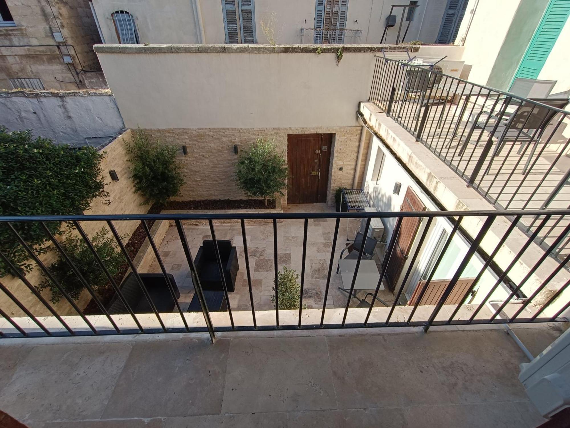 Appartements Et Studio Renoves En 2022, Intra Muros Avignon Kültér fotó